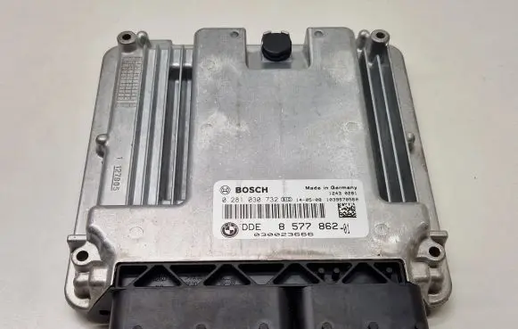 BMW X5 F15 Engine control unit/module 8577862 030023666 0281030732