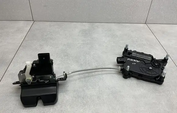 Hyundai Tucson TL Tailgate/trunk/boot lock/catch/latch 