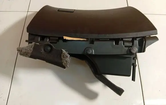 Opel Insignia A Glove box 1014668