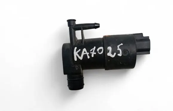 Toyota Yaris Windscreen/windshield washer pump 853300F020