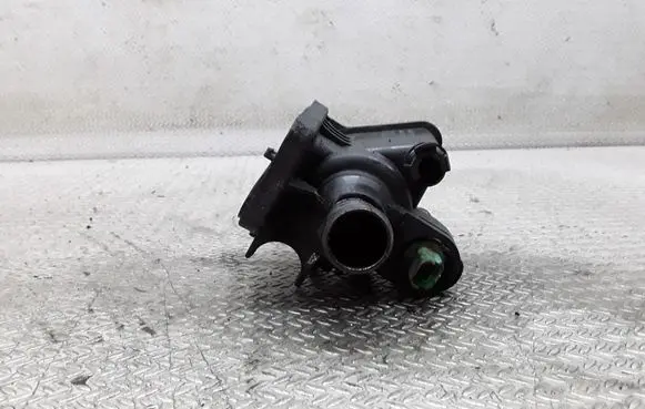 Thermostat/thermostat housing