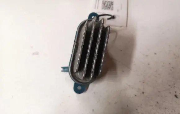Volkswagen Touareg I Heater blower motor/fan resistor 7L0907521B 52420686 16255YY0063