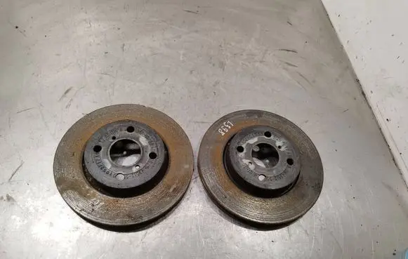 Toyota Yaris Front brake disc