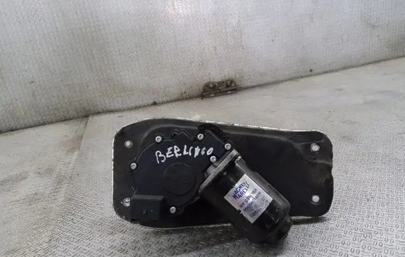 Citroen Berlingo Wiper motor 064300324010