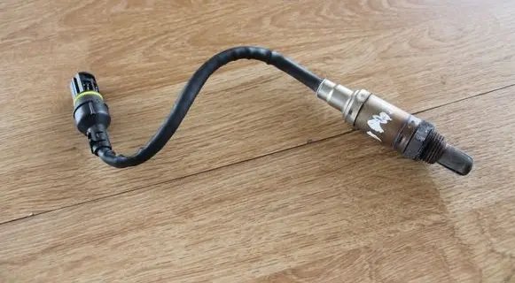 BMW 5 E39 Lambda probe sensor 1742050