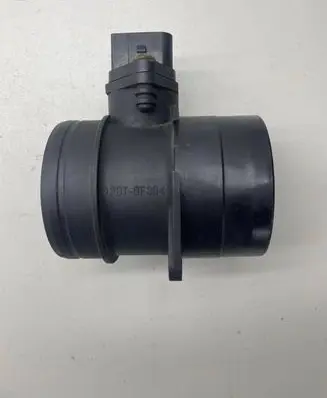 Volkswagen Golf V Mass air flow meter 0281002461 074906461B