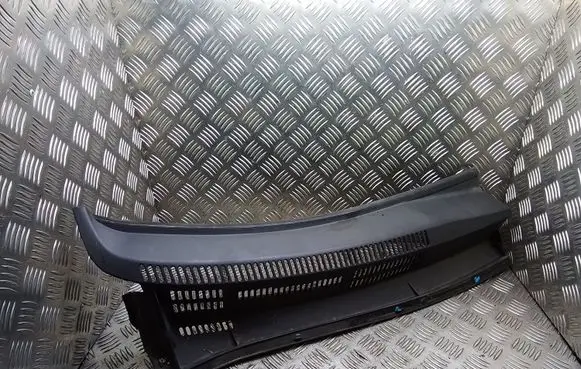 Toyota Prius (XW20) Wiper trim 5570847080 5578147080 5570847060