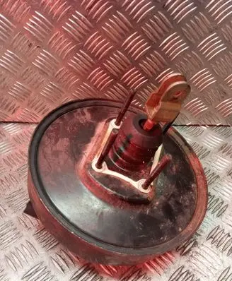 Hyundai Lantra II Brake booster
