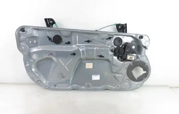 Volkswagen Polo IV 9N3 Front door window regulator with motor 6Q2959802A 6Q3837755A