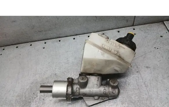 Renault Clio II Master brake cylinder