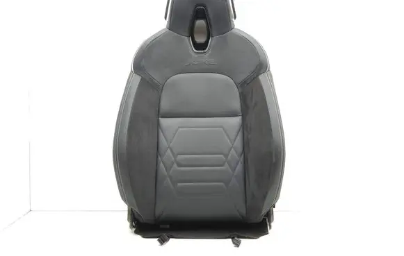 Nissan Juke II F16 Front driver seat 