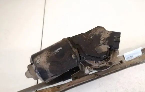 Chrysler 300 - 300C Wiper motor 04805711aa ax159010-8030
