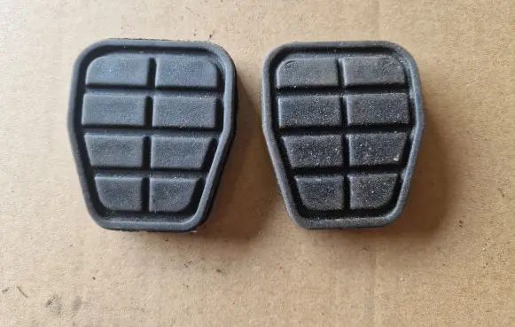 Volkswagen Jetta II Clutch pedal 321721173 05284 05284613