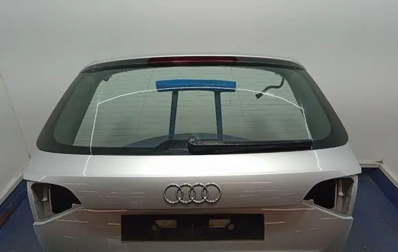 Audi A4 S4 B8 8K Tailgate/trunk/boot lid 
