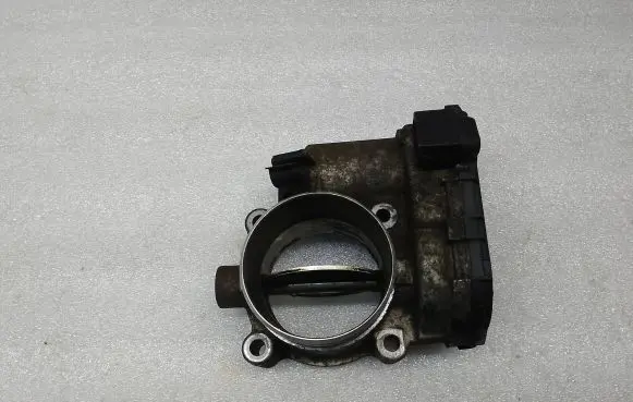 Volvo XC90 Throttle valve 31216665 10W313