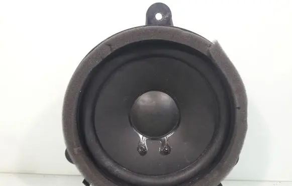 Volvo V70 Front door speaker 30657445