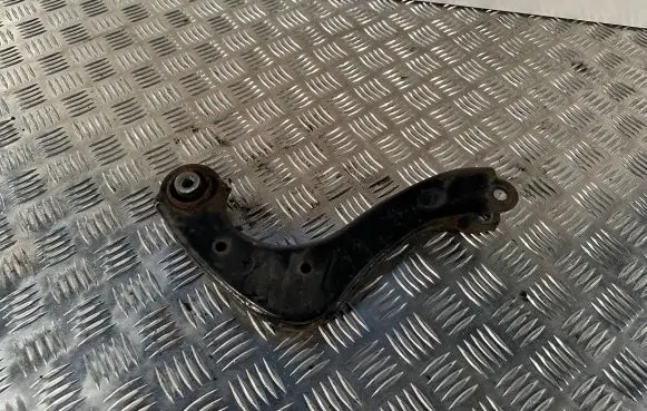 Lexus UX Rear upper control arm/wishbone 4877076010