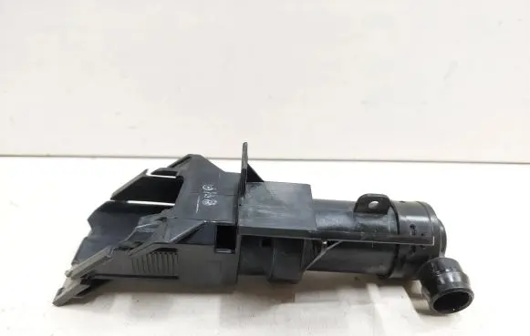 Nissan Murano Z50 Headlight washer spray nozzle 63800