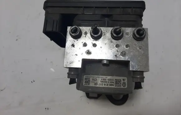 Volkswagen PASSAT B8 ABS Pump 5Q0614517GD 5Q0614235G
