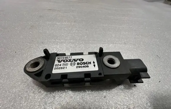 Volvo XC90 Airbag deployment crash/impact sensor 30724677
