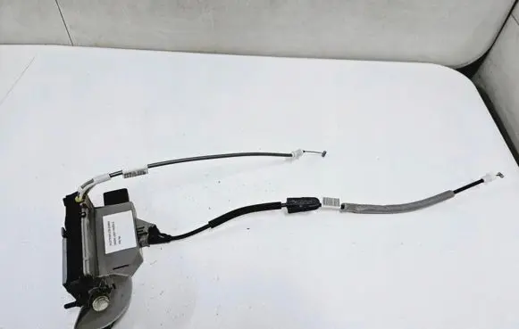 Citroen DS4 Front door lock