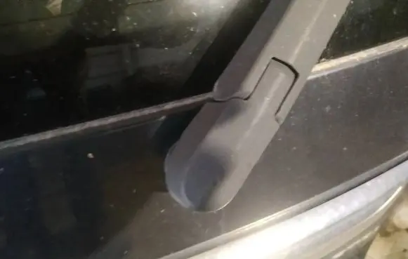 Honda FR-V Rear window wiper motor