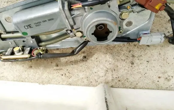 Honda Accord Sunroof motor/actuator 70450s84