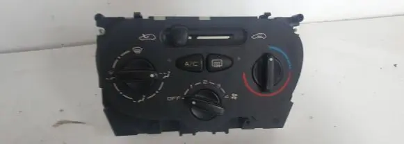 Peugeot 206 Climate control unit