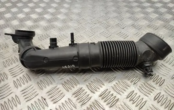 Citroen C4 Cactus Turbo air intake inlet pipe/hose 9807939780