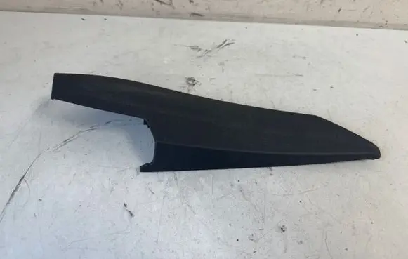 Mercedes-Benz A W169 Other front door trim element 1697200411 JC329322
