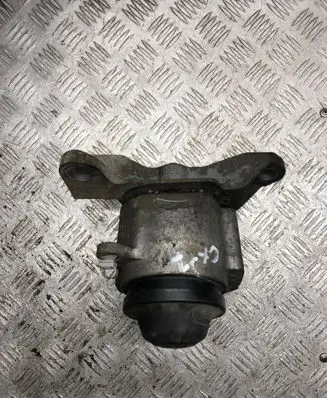 Engine mount bracket