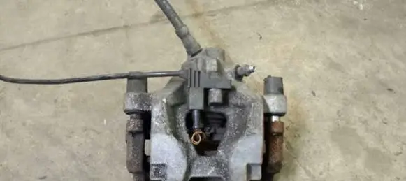 Mercedes-Benz E W212 Rear brake caliper A2124230181