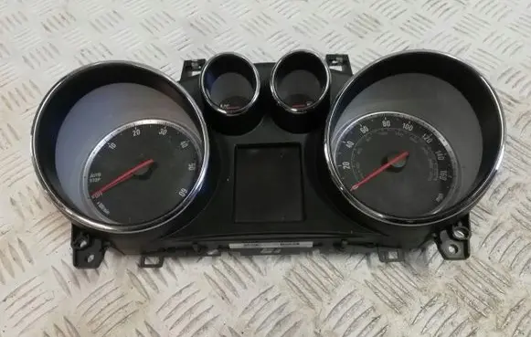 Opel Mokka Speedometer (instrument cluster)
