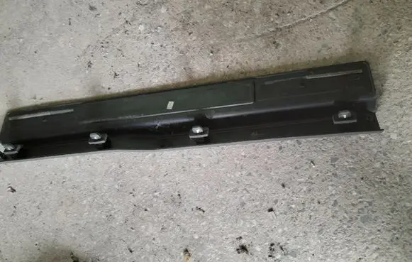 Ford Mustang V Front sill trim cover 4R336313201
