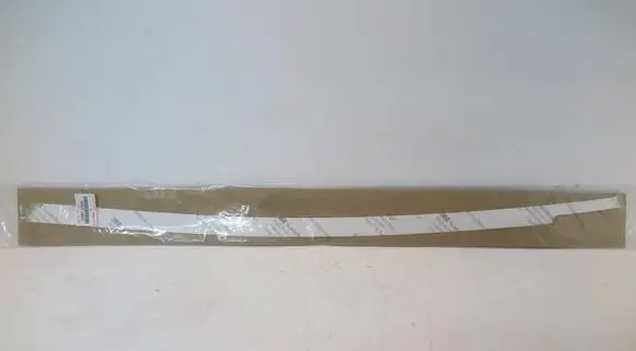 Toyota Camry VIII XV70 Front door rubber seal 7598533040