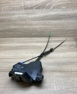 Toyota Corolla Verso AR10 Front door lock TOYOTADOORLOCK