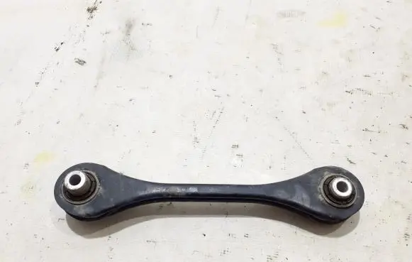 Rear control arm