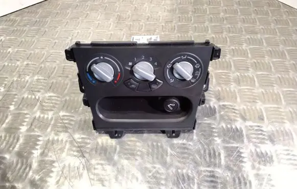 Opel Agila B Climate control unit