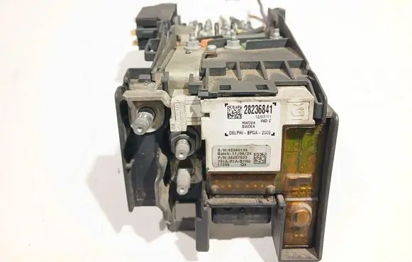 Citroen C4 Grand Picasso Fuse module 28236841