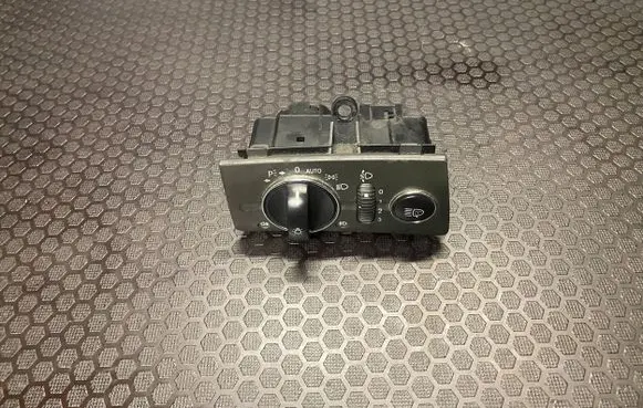 Mercedes-Benz E W211 Light switch 2115450204 04056010