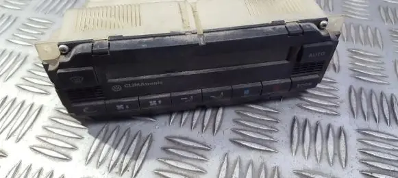 Volkswagen Golf IV Climate control unit
