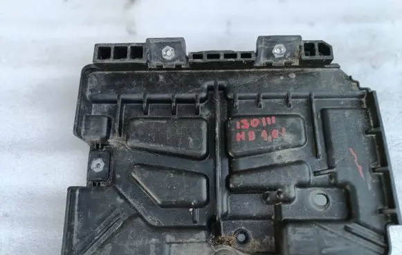 Battery box tray