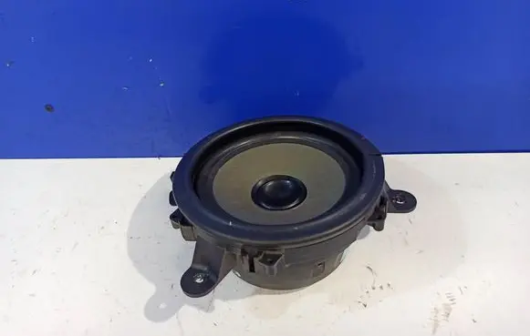 Volvo XC90 Front door speaker 8633109
