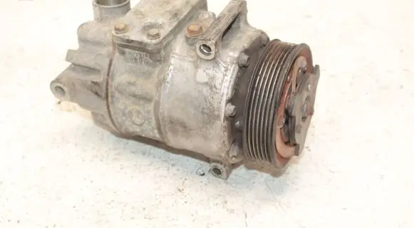 Volkswagen PASSAT B6 Air conditioning (A/C) compressor (pump) 1K0820803S
