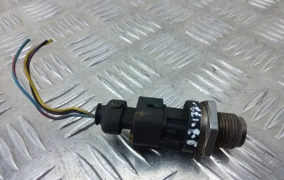 Fuel pressure sensor