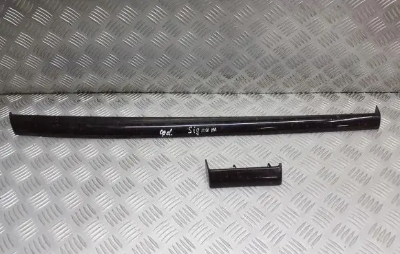 Opel Signum Dashboard lower bottom trim panel 13123983