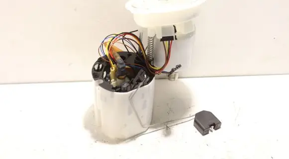 Audi A6 S6 C7 4G Fuel injection high pressure pump 4G0919051