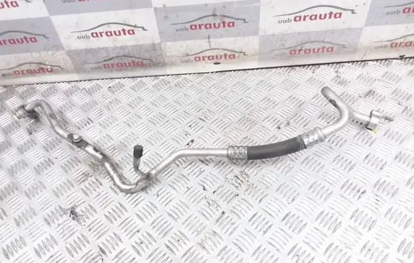 Ford C-MAX I Air conditioning (A/C) pipe/hose