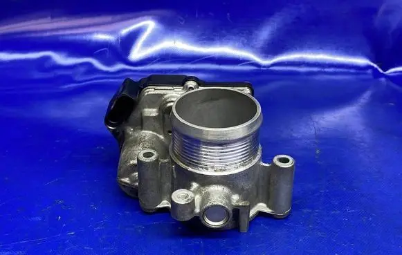 Volkswagen PASSAT B7 Throttle valve 03L128063R A2C31762900 2905121520