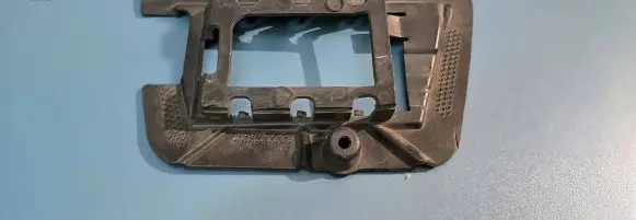 Chrysler Pacifica Bumper support mounting bracket corner 68229212AC